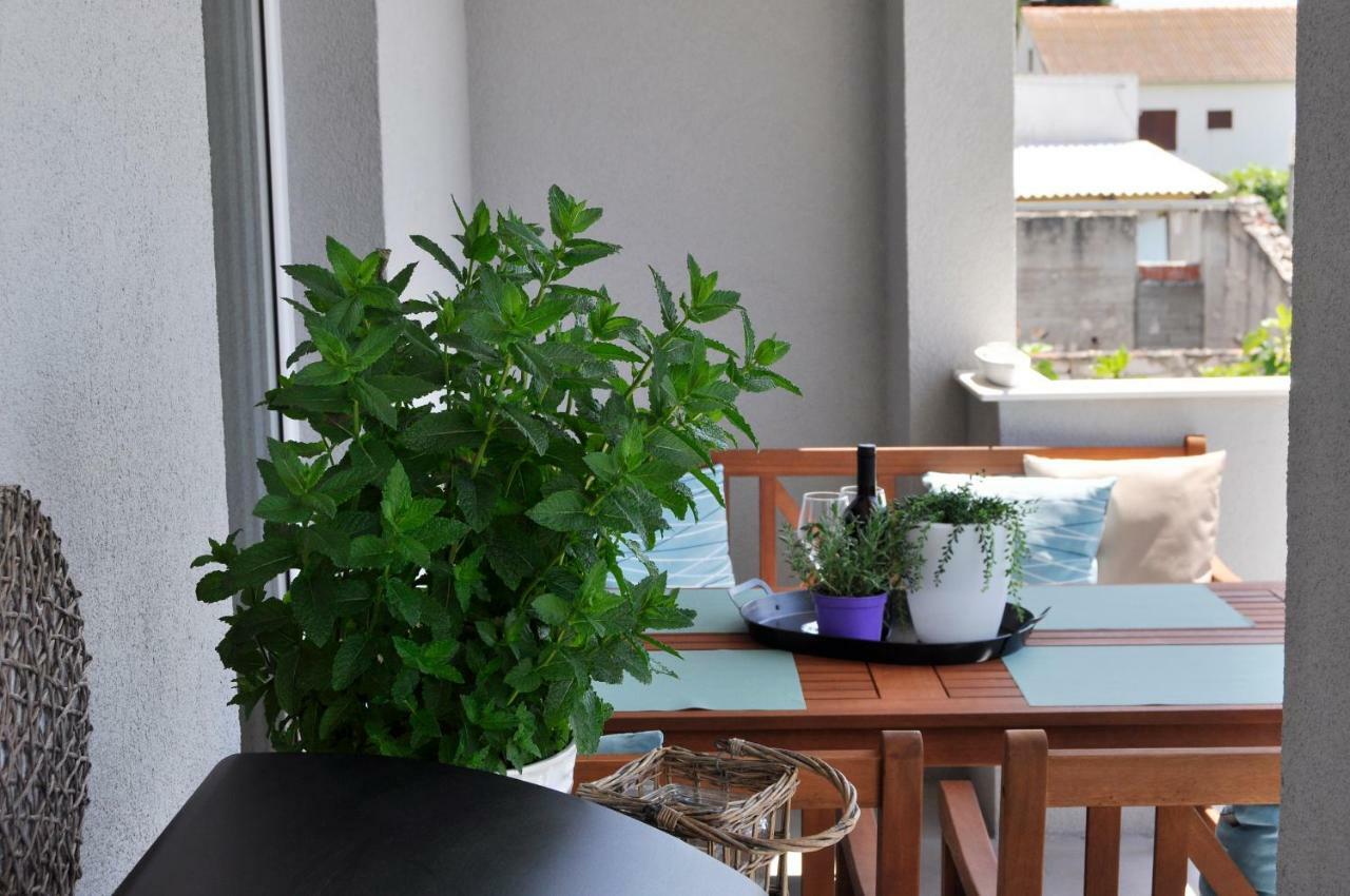 Anemos Apartman Tisno Exterior foto